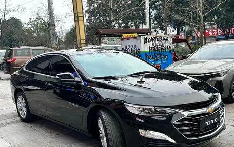 Chevrolet Monza, 2023 год, 1 250 000 рублей, 3 фотография