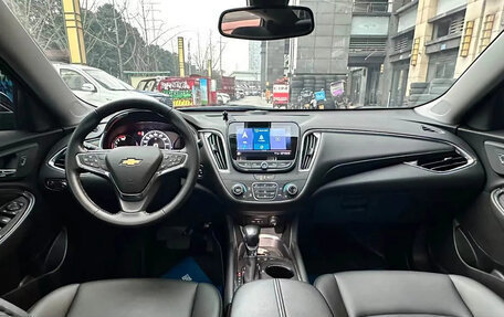 Chevrolet Monza, 2023 год, 1 250 000 рублей, 9 фотография