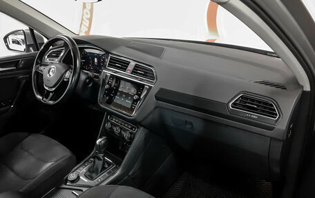 Volkswagen Tiguan II, 2017 год, 2 448 000 рублей, 10 фотография