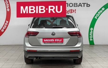 Volkswagen Tiguan II, 2017 год, 2 448 000 рублей, 5 фотография