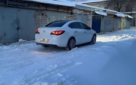 Opel Astra J, 2014 год, 1 000 000 рублей, 14 фотография