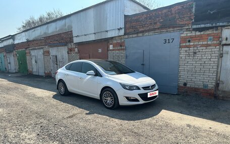 Opel Astra J, 2014 год, 1 000 000 рублей, 13 фотография