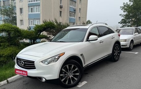 Infiniti FX II, 2011 год, 1 900 000 рублей, 1 фотография