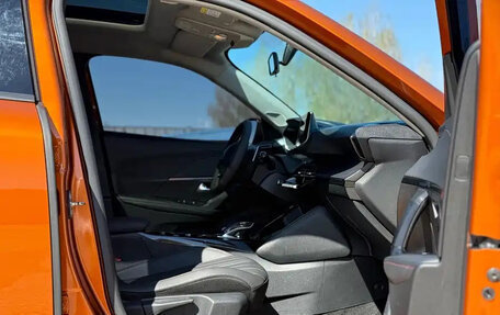 Peugeot 2008 II, 2022 год, 1 329 000 рублей, 11 фотография