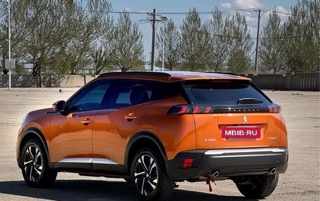 Peugeot 2008 II, 2022 год, 1 329 000 рублей, 5 фотография