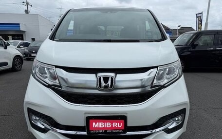 Honda Stepwgn IV, 2017 год, 1 600 000 рублей, 1 фотография