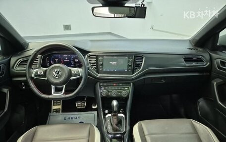 Volkswagen T-Roc I, 2021 год, 1 684 010 рублей, 7 фотография