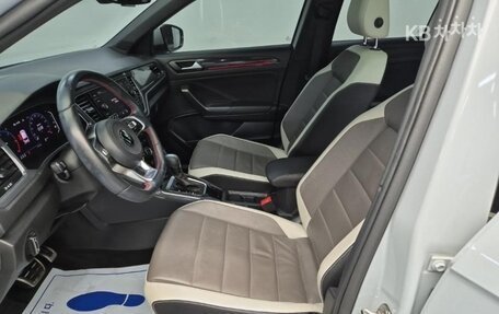 Volkswagen T-Roc I, 2021 год, 1 684 010 рублей, 11 фотография
