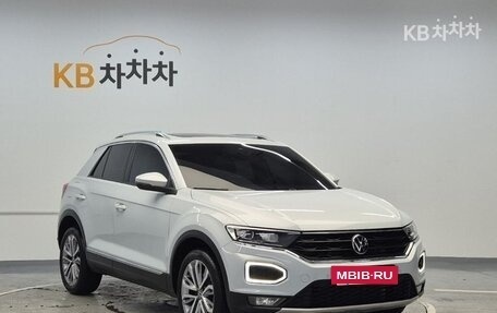 Volkswagen T-Roc I, 2021 год, 1 684 010 рублей, 4 фотография