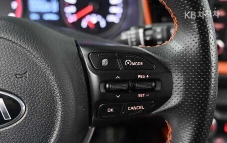 KIA Stonic, 2019 год, 1 268 010 рублей, 16 фотография