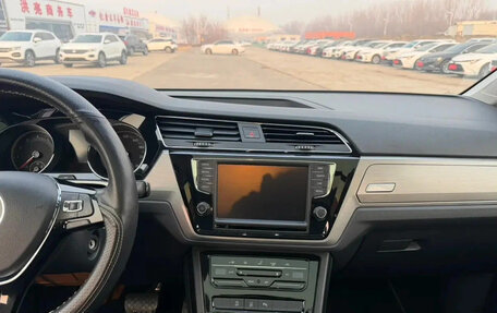 Volkswagen Touran III, 2022 год, 1 421 003 рублей, 9 фотография