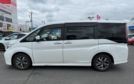 Honda Stepwgn IV, 2017 год, 1 600 000 рублей, 4 фотография
