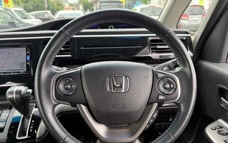 Honda Stepwgn IV, 2017 год, 1 600 000 рублей, 8 фотография