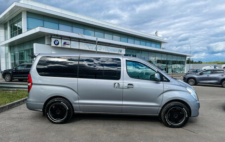 Hyundai Grand Starex Grand Starex I рестайлинг 2, 2016 год, 2 990 000 рублей, 4 фотография