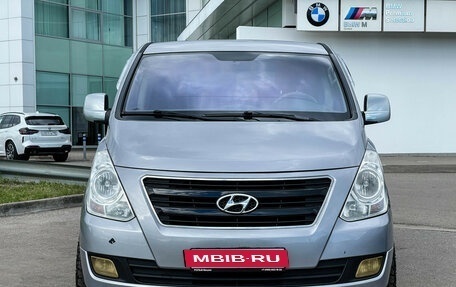 Hyundai Grand Starex Grand Starex I рестайлинг 2, 2016 год, 2 990 000 рублей, 2 фотография