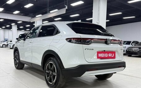 Honda Vezel, 2023 год, 1 760 000 рублей, 6 фотография