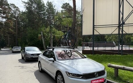 Volkswagen Passat B8 рестайлинг, 2015 год, 2 300 000 рублей, 1 фотография