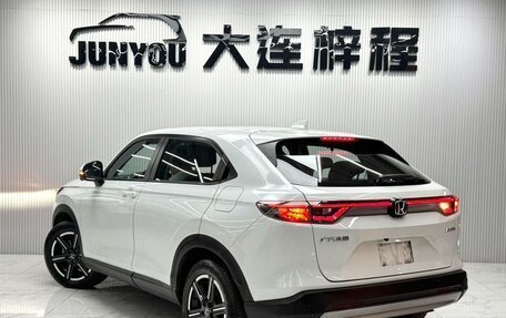 Honda Vezel, 2023 год, 1 795 000 рублей, 8 фотография