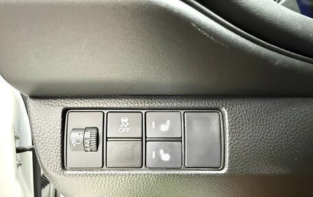 Honda Vezel, 2023 год, 1 795 000 рублей, 15 фотография