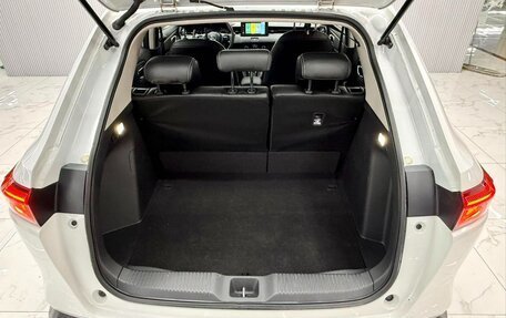 Honda Vezel, 2023 год, 1 795 000 рублей, 18 фотография
