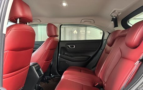 Honda Vezel, 2023 год, 1 800 000 рублей, 9 фотография