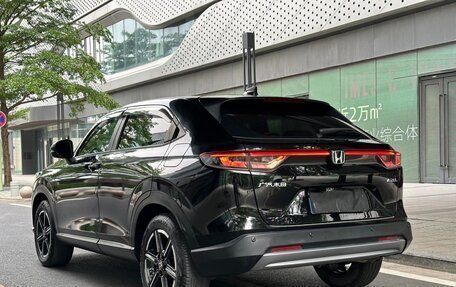 Honda Vezel, 2023 год, 1 800 000 рублей, 7 фотография