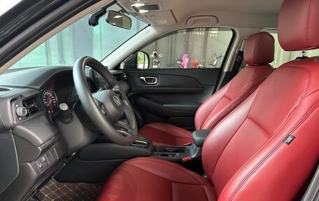 Honda Vezel, 2023 год, 1 800 000 рублей, 8 фотография