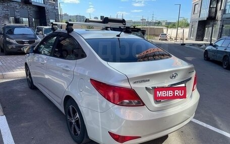 Hyundai Solaris II рестайлинг, 2015 год, 830 000 рублей, 5 фотография