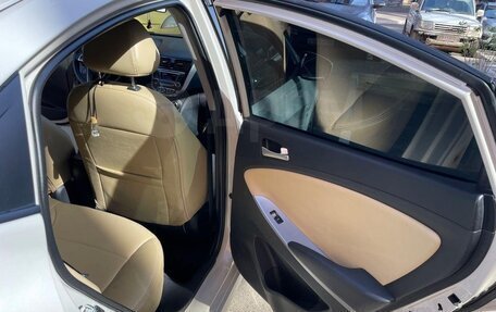 Hyundai Solaris II рестайлинг, 2015 год, 830 000 рублей, 8 фотография