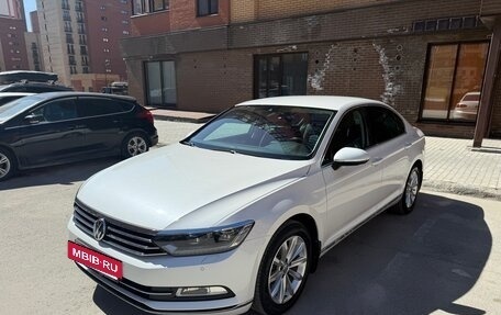 Volkswagen Passat B8 рестайлинг, 2015 год, 2 300 000 рублей, 3 фотография