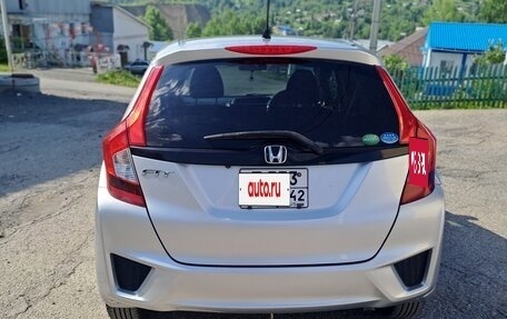 Honda Fit III, 2016 год, 800 000 рублей, 4 фотография