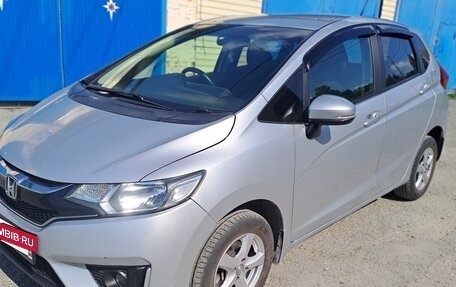 Honda Fit III, 2016 год, 800 000 рублей, 3 фотография