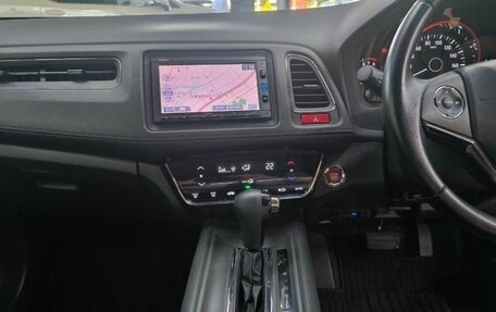 Honda Vezel, 2016 год, 1 340 000 рублей, 7 фотография