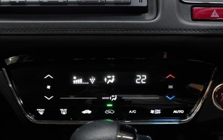 Honda Vezel, 2016 год, 1 340 000 рублей, 8 фотография