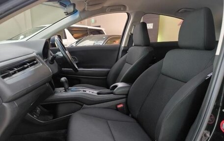 Honda Vezel, 2016 год, 1 340 000 рублей, 17 фотография