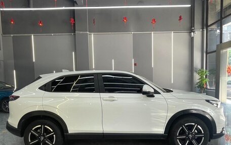 Honda Vezel, 2023 год, 1 835 000 рублей, 4 фотография