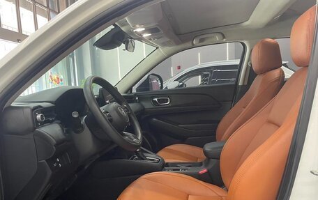 Honda Vezel, 2023 год, 1 835 000 рублей, 8 фотография