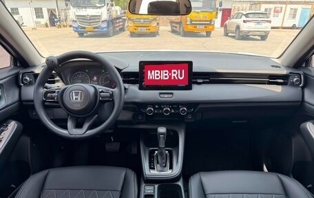 Honda Vezel, 2023 год, 1 830 000 рублей, 10 фотография