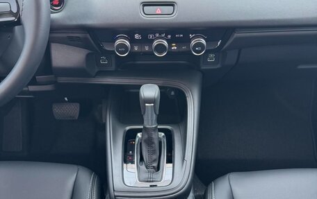 Honda Vezel, 2023 год, 1 830 000 рублей, 13 фотография