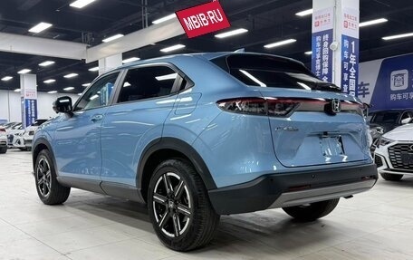 Honda Vezel, 2023 год, 1 820 000 рублей, 6 фотография