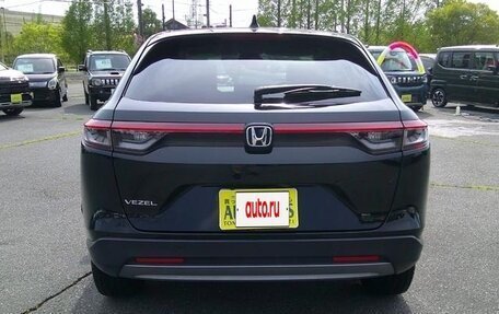 Honda Vezel, 2023 год, 1 928 000 рублей, 6 фотография