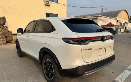 Honda Vezel, 2023 год, 1 815 000 рублей, 5 фотография