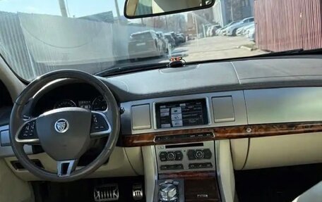 Jaguar XF I рестайлинг, 2013 год, 1 300 000 рублей, 4 фотография