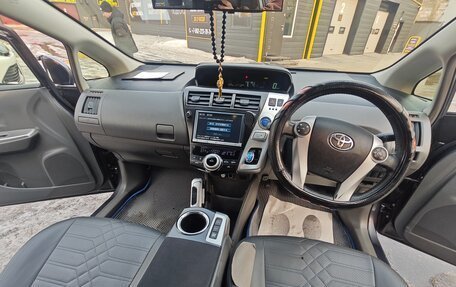 Toyota Prius Alpha I (ZVW40/41), 2012 год, 935 000 рублей, 9 фотография