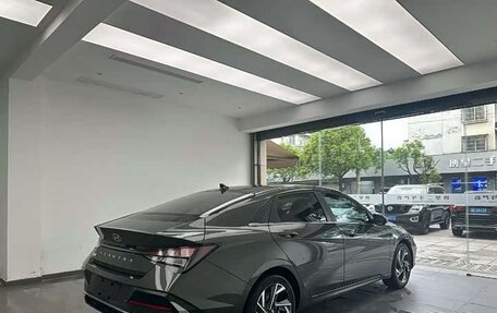 Hyundai Elantra, 2023 год, 1 270 000 рублей, 6 фотография