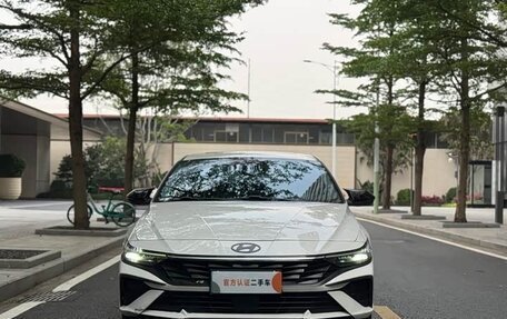 Hyundai Elantra, 2023 год, 1 500 000 рублей, 2 фотография