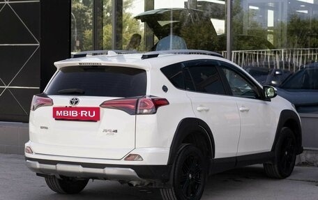 Toyota RAV4, 2017 год, 2 350 000 рублей, 5 фотография