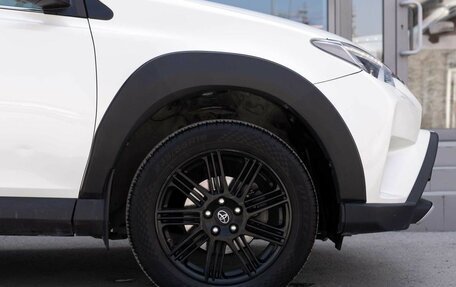 Toyota RAV4, 2017 год, 2 350 000 рублей, 9 фотография