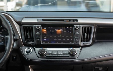 Toyota RAV4, 2017 год, 2 350 000 рублей, 14 фотография