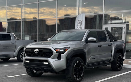 Toyota Tacoma, 2024 год, 7 500 000 рублей, 2 фотография